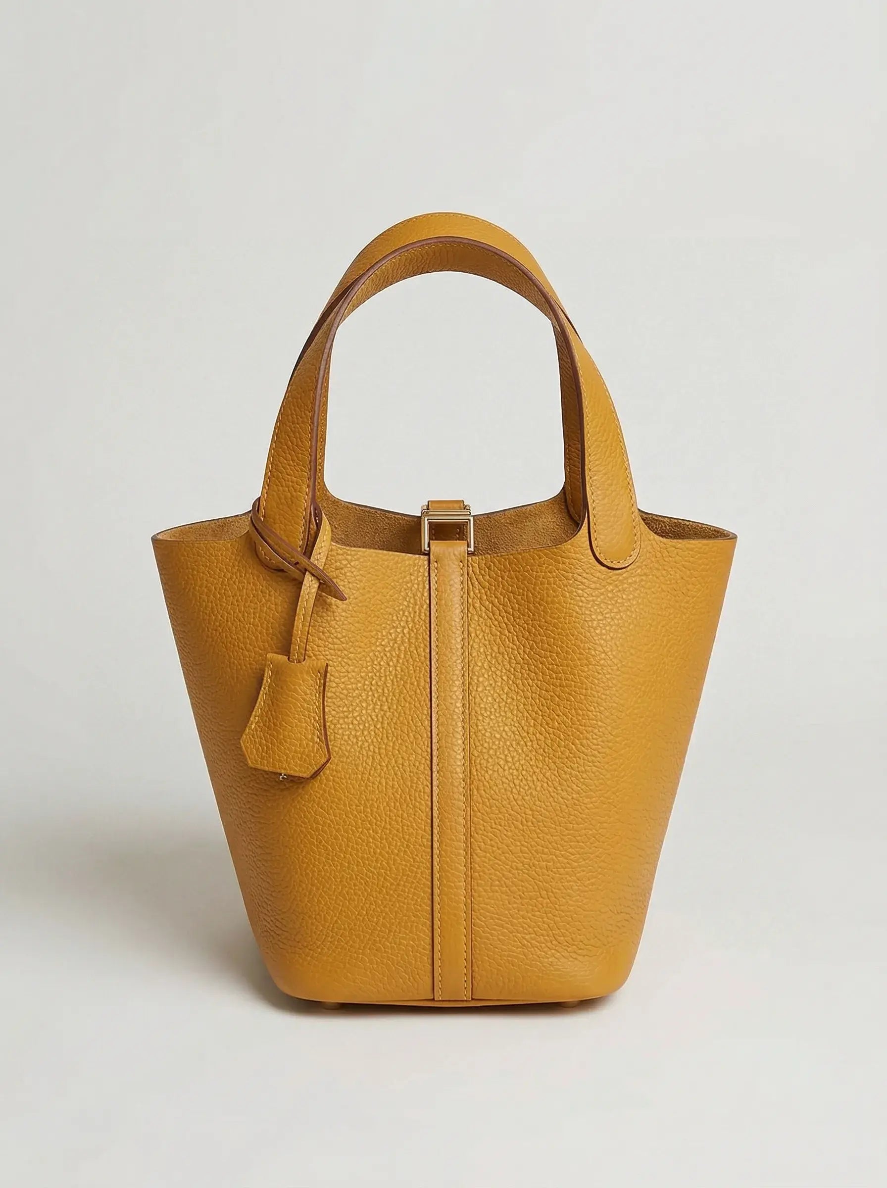 Picotin Lock Bucket Bag – Gold