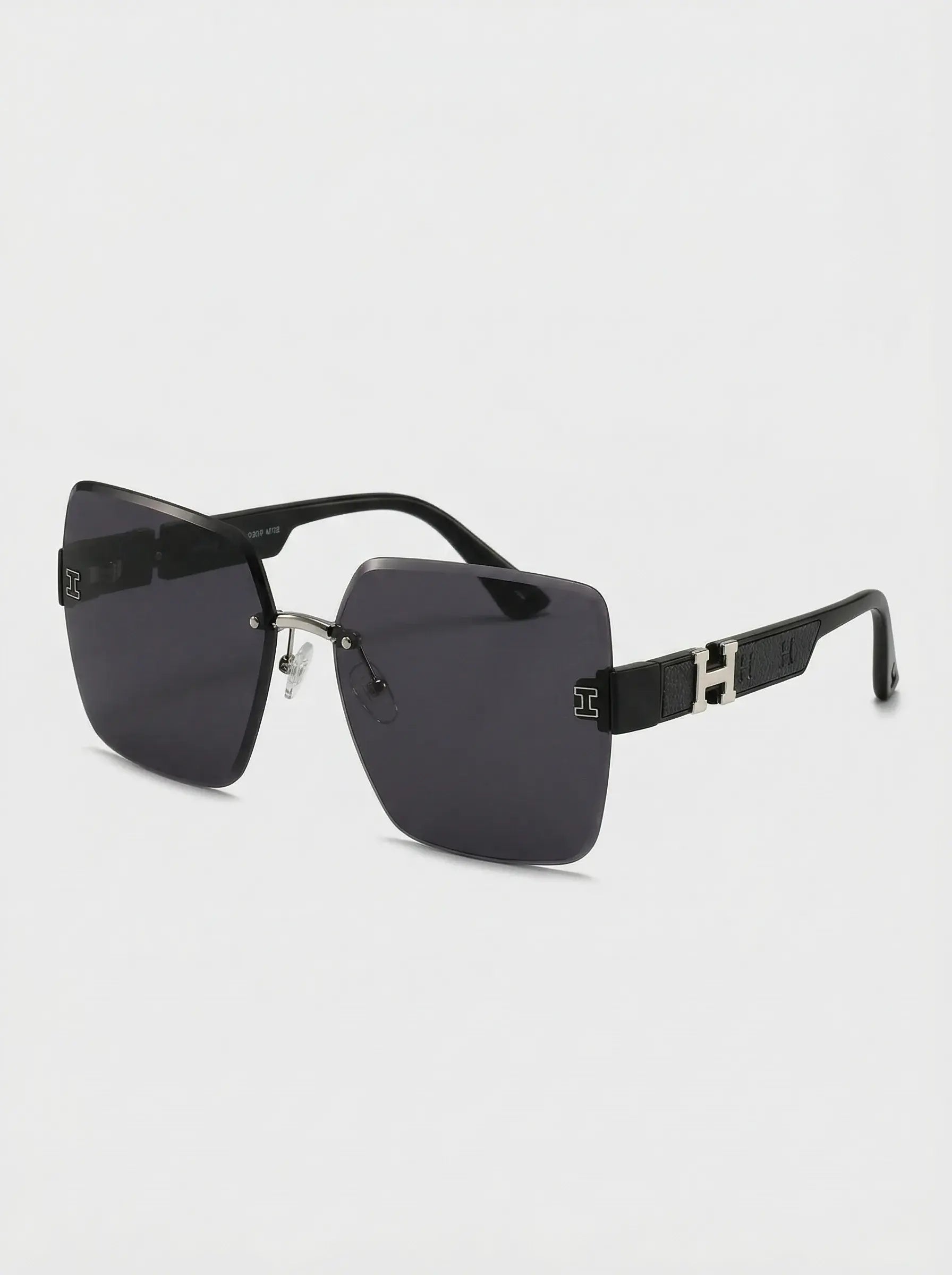 Oversized Shield Sunglasses – Black