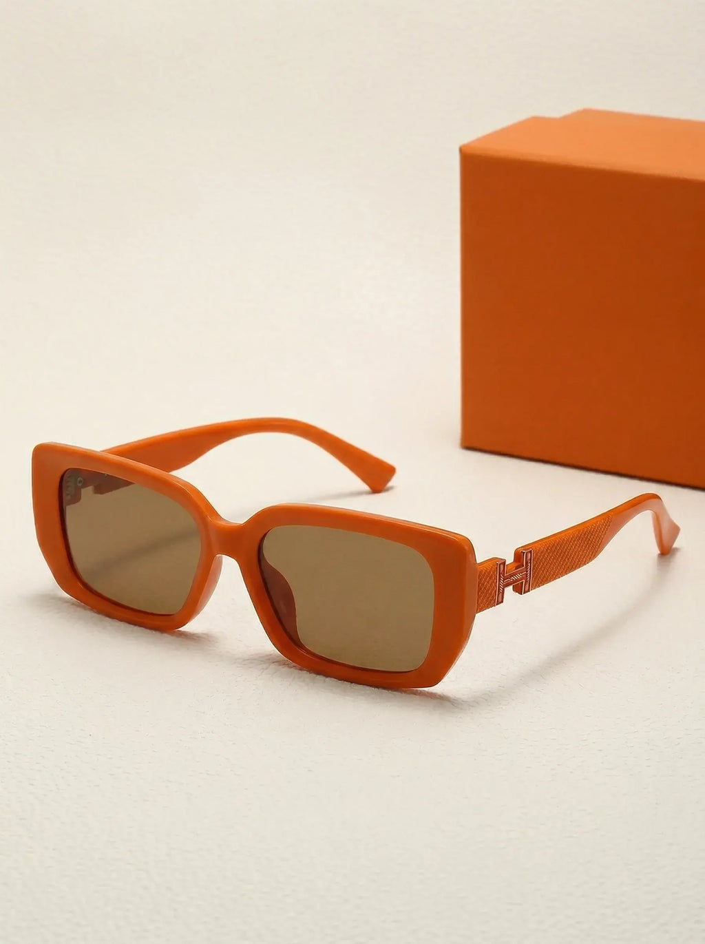 Signature Oversized Sunglasses – Orange