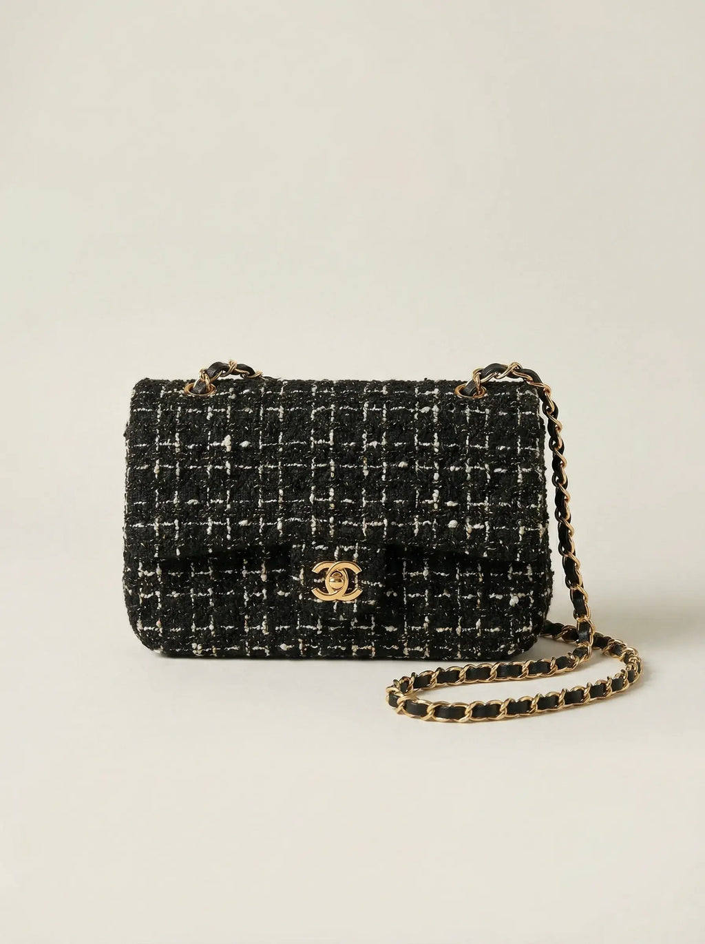 Classic Tweed Flap Bag – Black