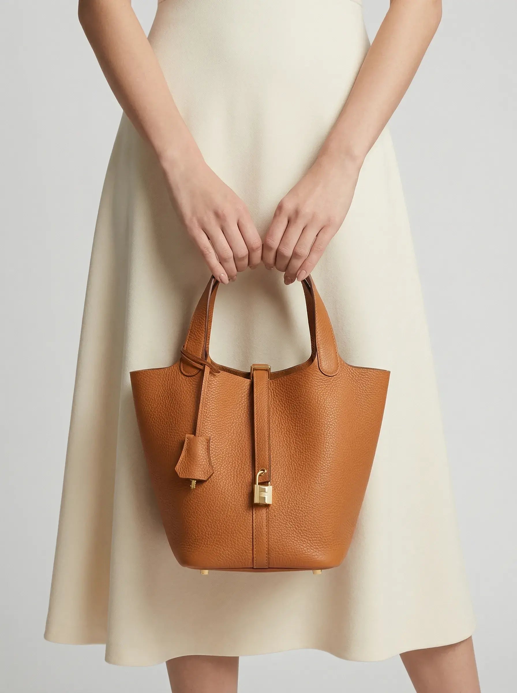 Picotin Lock Bucket Bag – Cognac