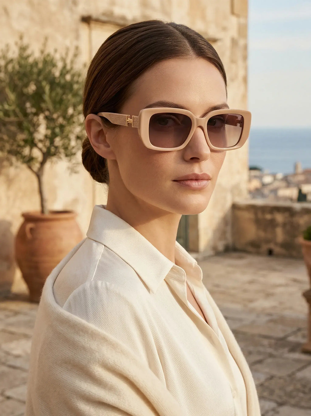Signature Oversized Sunglasses – Nude Beige